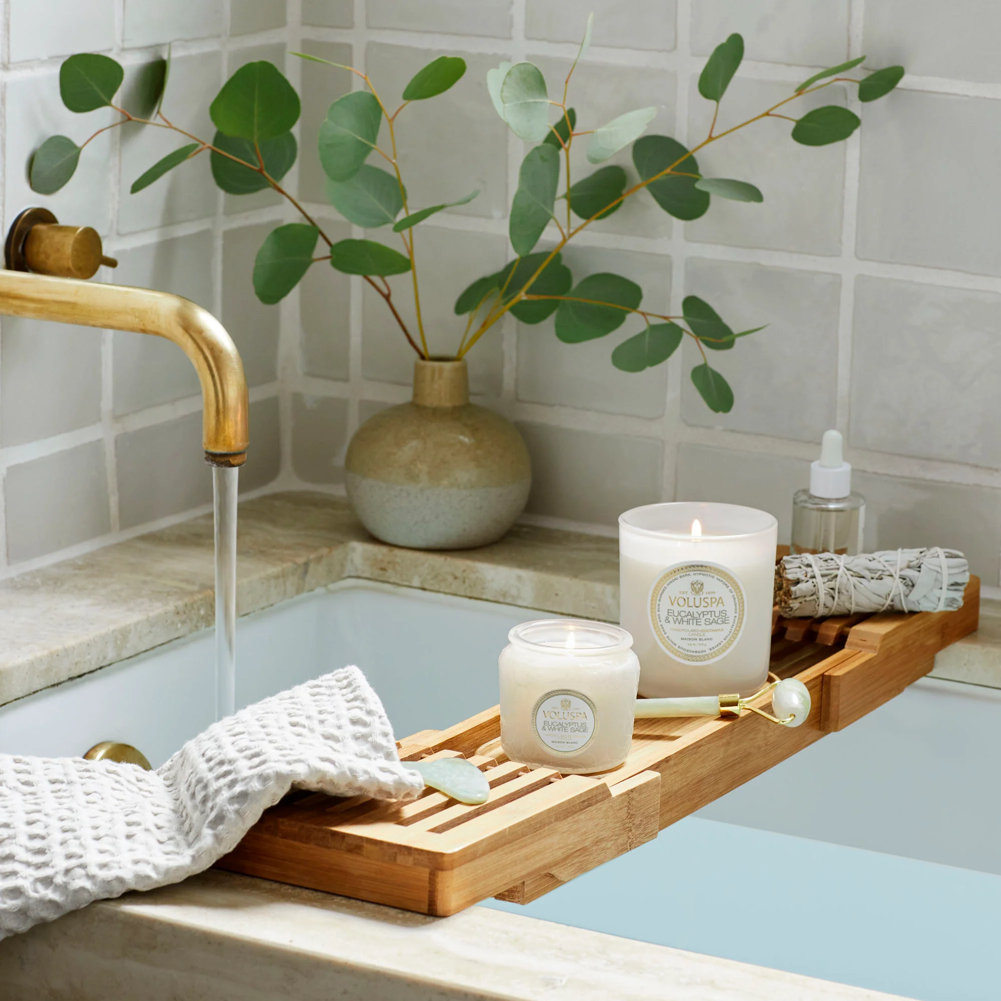 Eucalyptus & White Sage - Classic Candle - Image 2