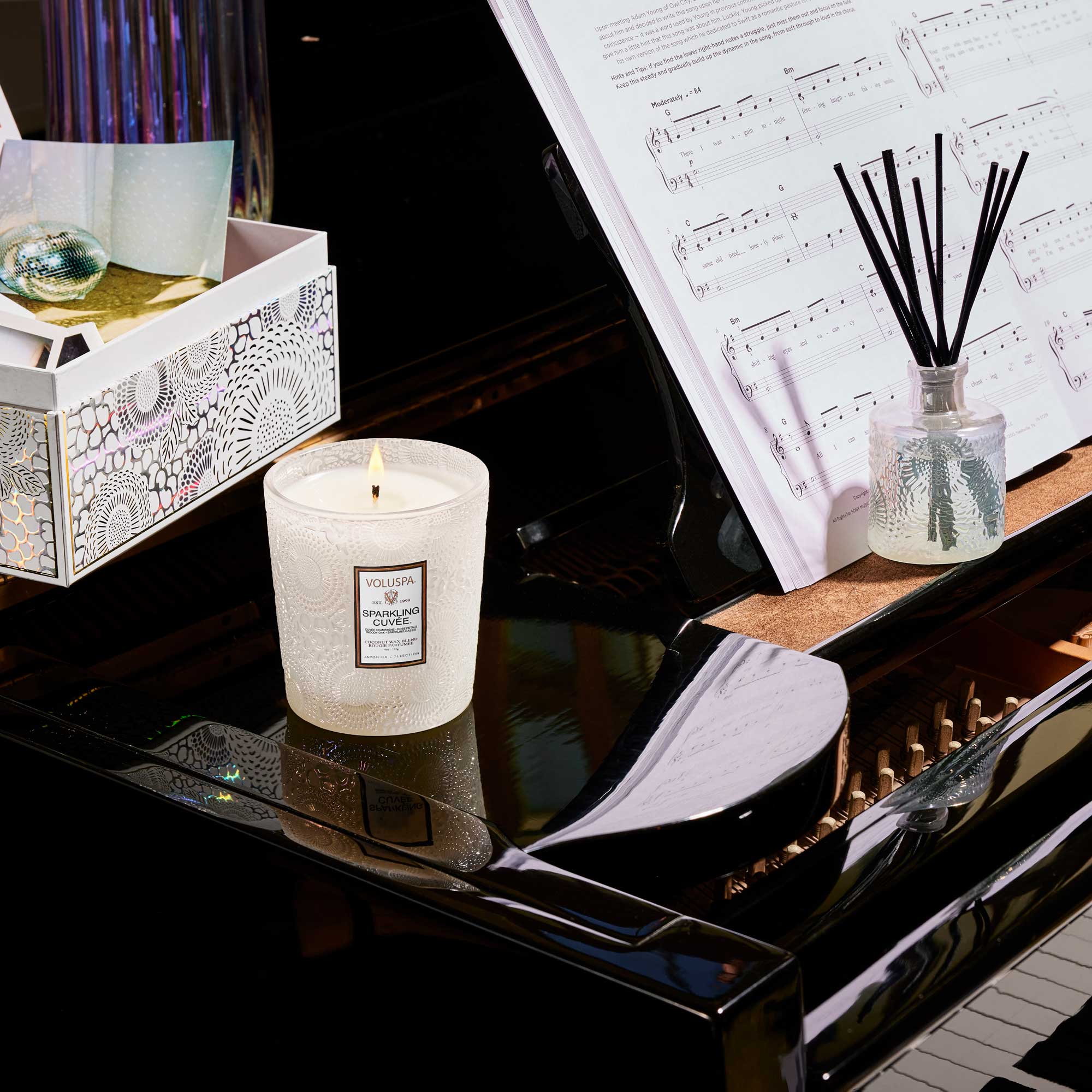 Sparkling Cuvée Celebration - Candle & Diffuser Gift Set - Image 2